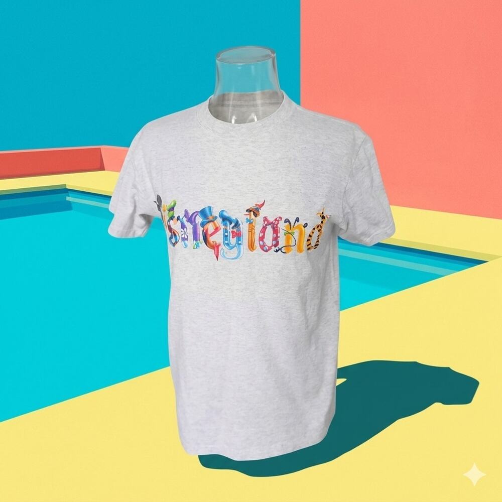 VTG DISNEY DISNEYLAND logo SM Unisex T SHIRT Winnie Pooh Font Made IN USA